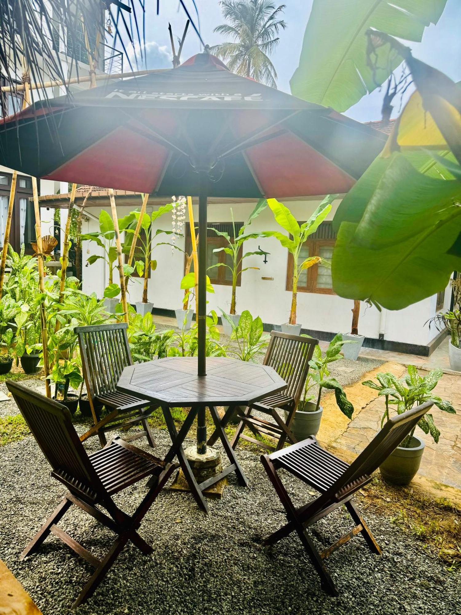 The Jini House Hotel Ahangama Exterior photo